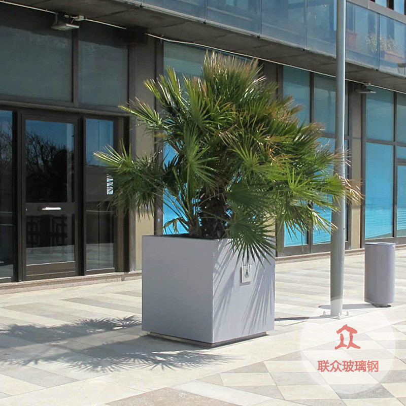 北歐風簡約水泥花盆帶木腿落地室內(nèi)創(chuàng)意高檔裝飾木腿水泥花盆廠家